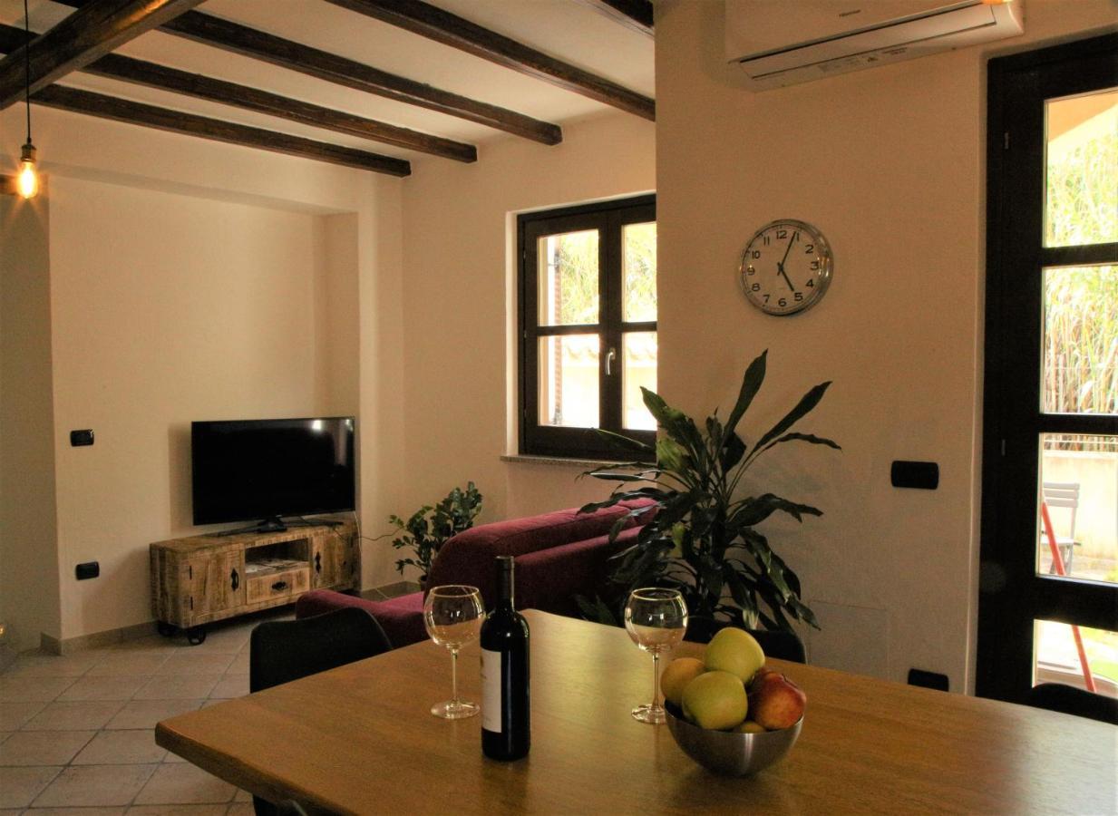 Fenile Apartments Santa Maria Navarrese Bagian luar foto
