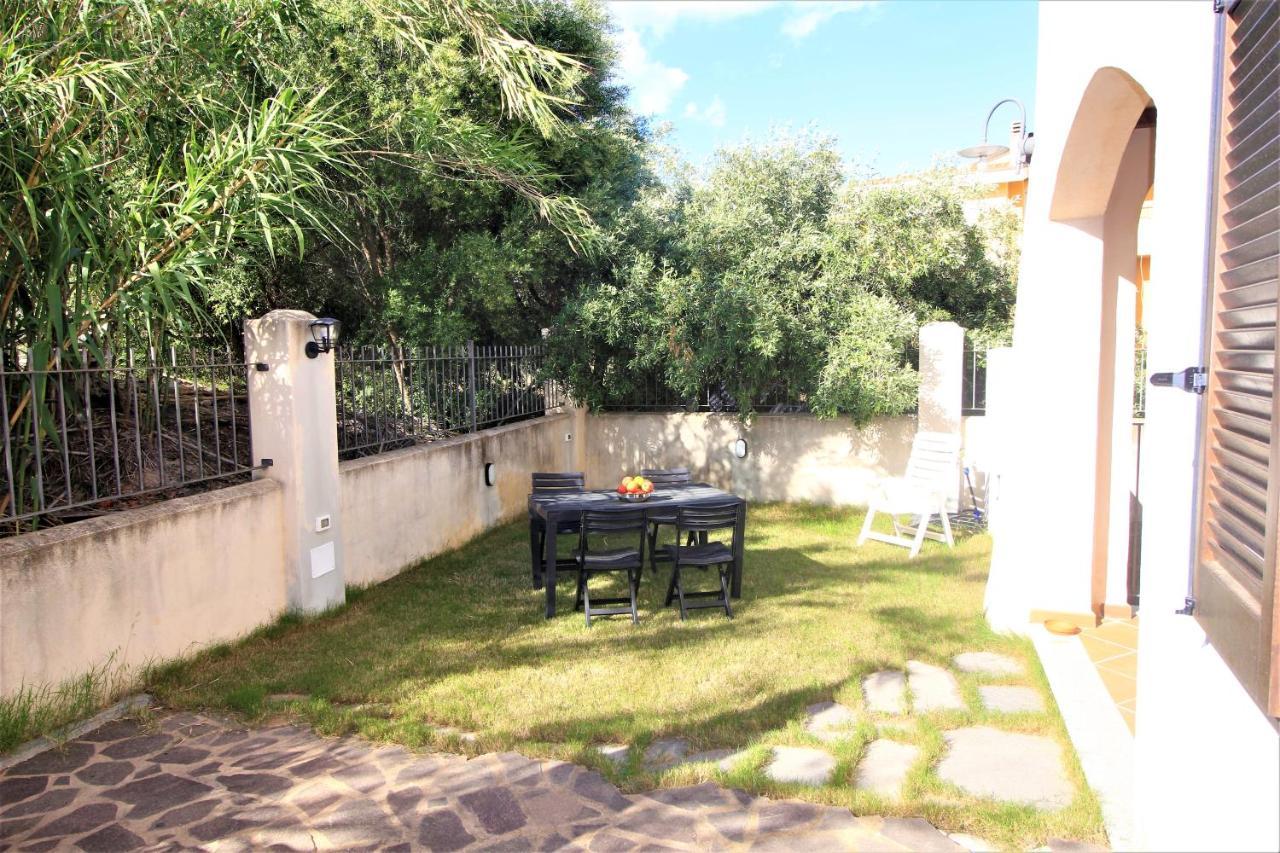 Fenile Apartments Santa Maria Navarrese Bagian luar foto