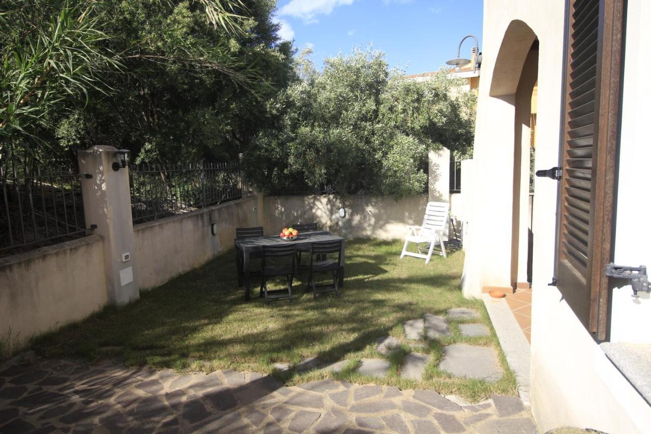 Fenile Apartments Santa Maria Navarrese Bagian luar foto